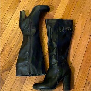 Black High Heeled leather knee boots